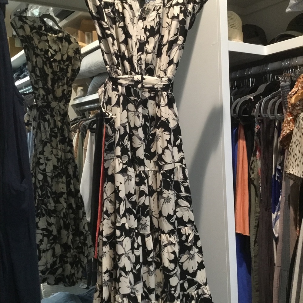 Elegant Black and White Floral Maxi Dress